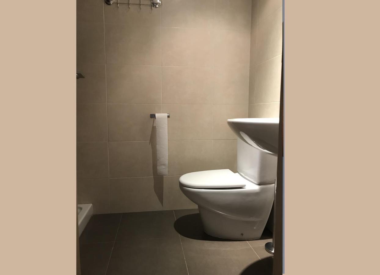 Stunning 2-Bed Apartment In 佩戈 外观 照片